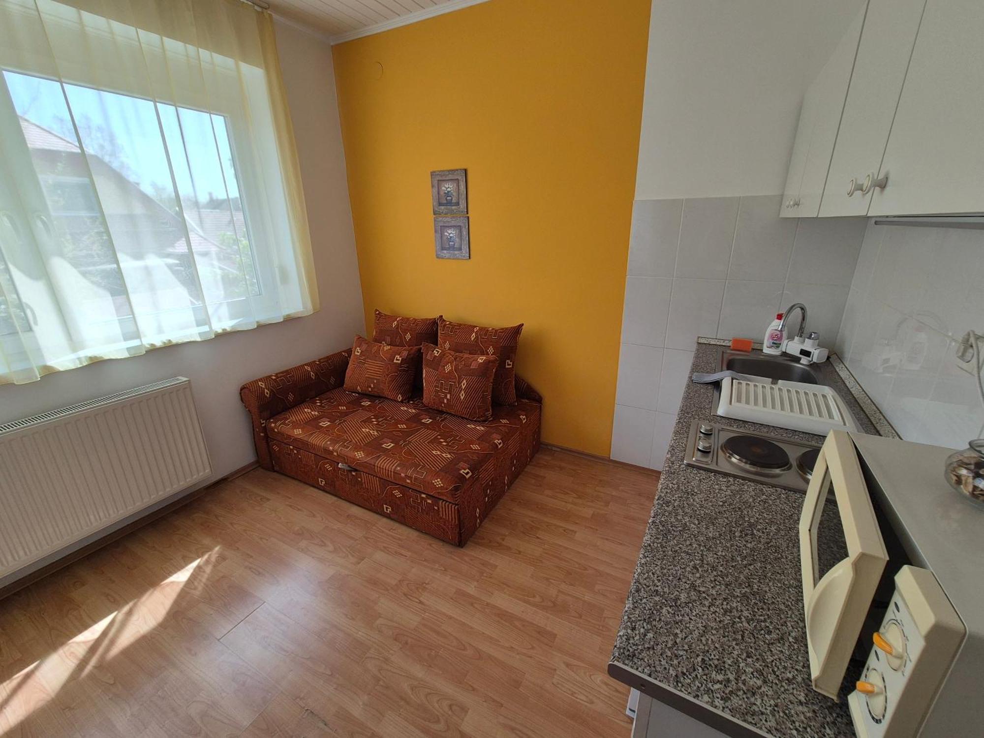 Roxanna Apartman Gyula Buitenkant foto